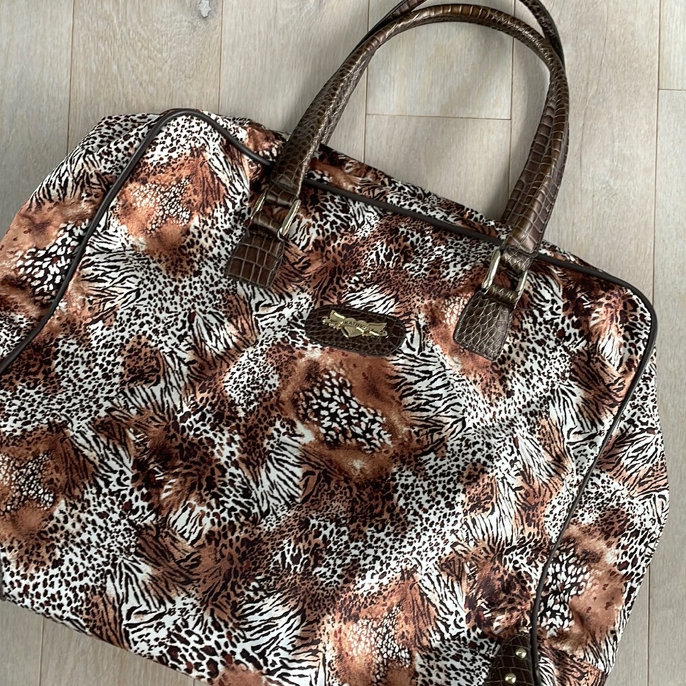 Kathy travel bag